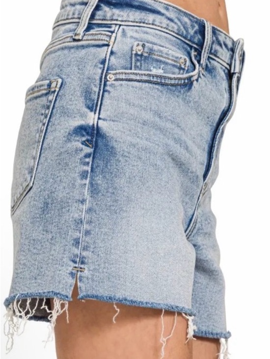 Zenana Outfitters Light Wash Distressed Denim Shorts - Picture 3 of 6